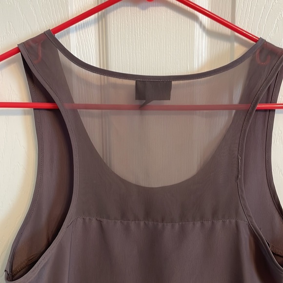 Tan tank - Picture 4 of 4